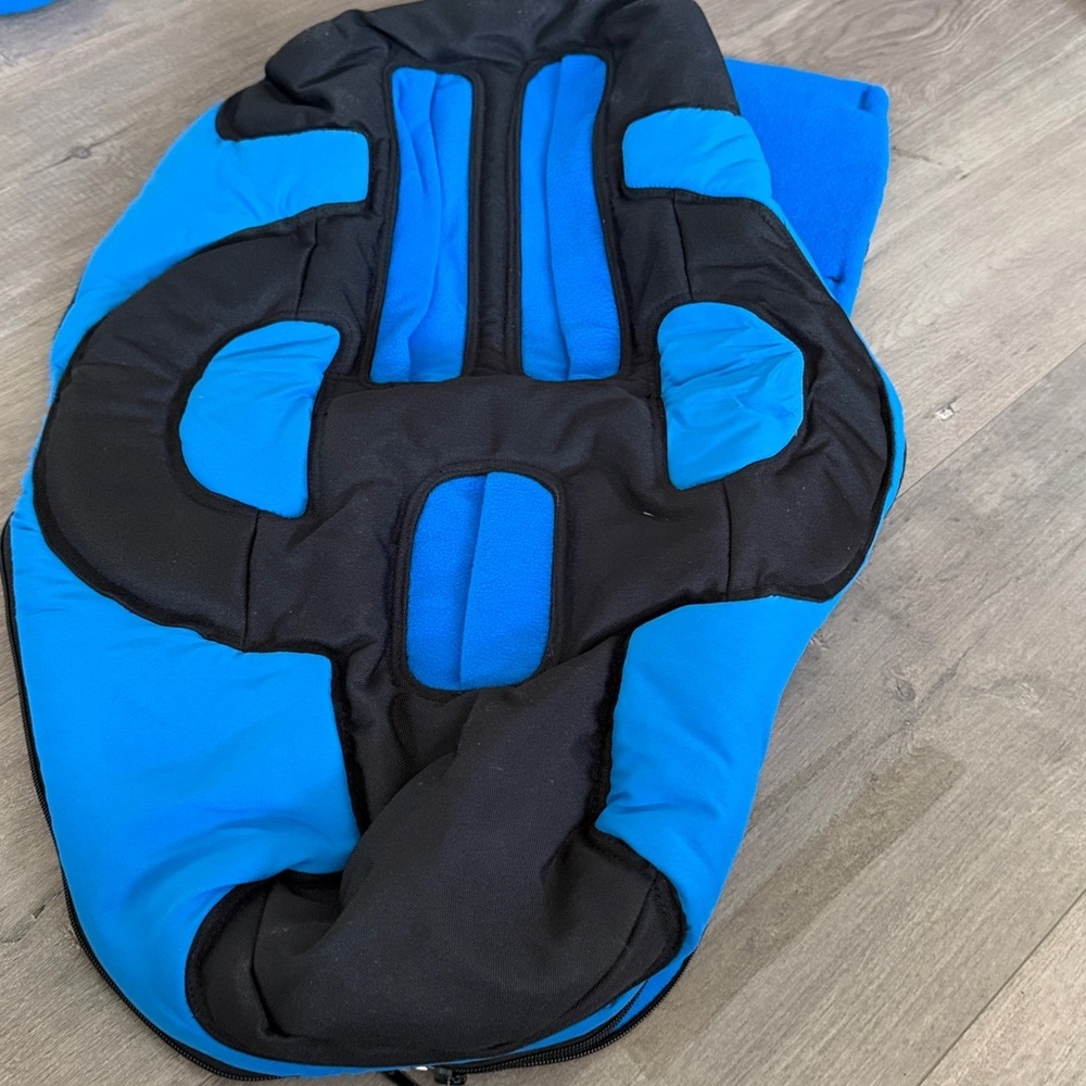 Bugaboo bee cocoon Blue Baby Stroller Footmuff - Picture 9 of 13